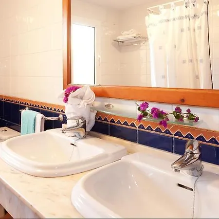 Hotel Chemas 4*